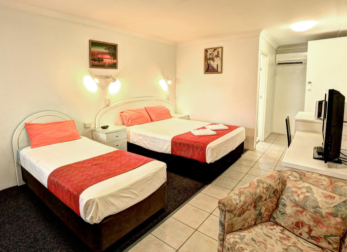 Bedroom 3, Calico Court Motel, Tweed Heads