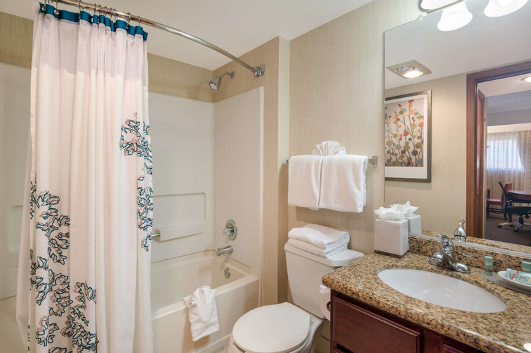 Bathroom 15