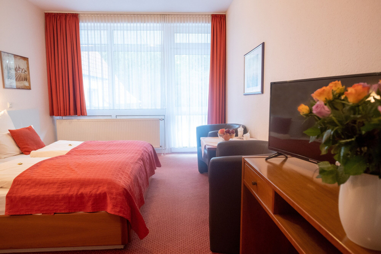Bedroom 3, Flair Hotel zur Therme, Soest