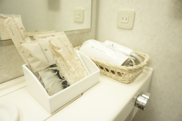 Bathroom 4