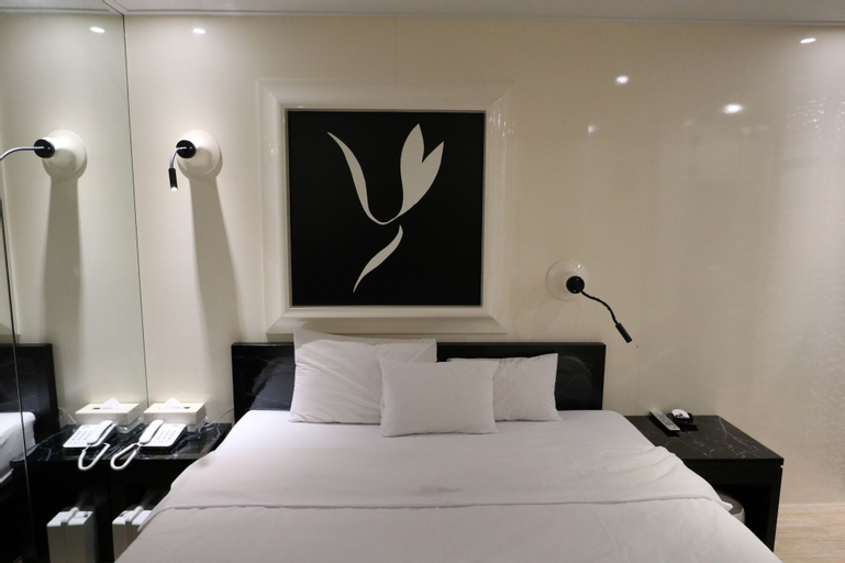 Bedroom 15