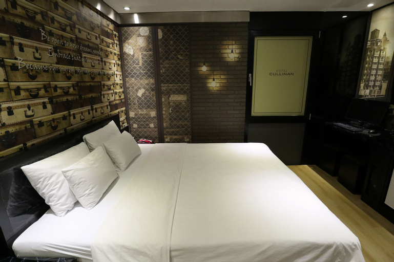Bedroom 29