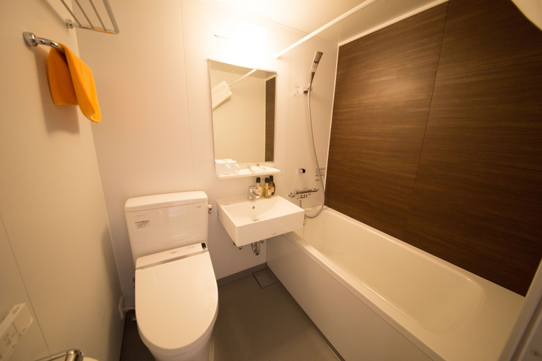 Bathroom 3, City Kaigetsu, Sumoto