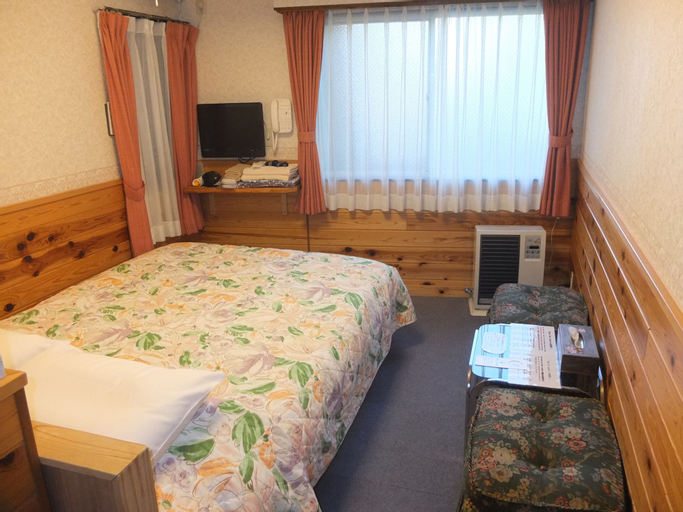 Bedroom 6