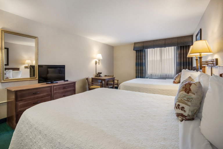 Bedroom 2, Baraga Lakeside Inn, Baraga