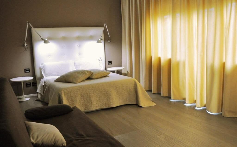 Bedroom 3, HOTEL SALUS, Pescara