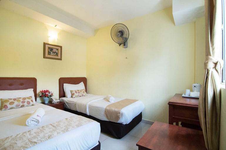Bedroom 12