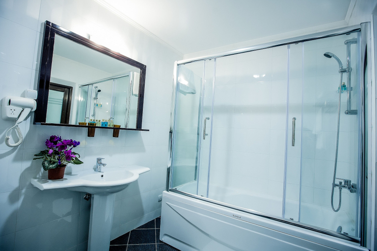 Bathroom 5, Aria Hotel Chisinau