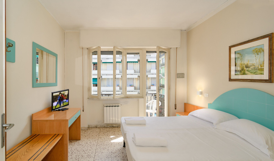 Bedroom 13