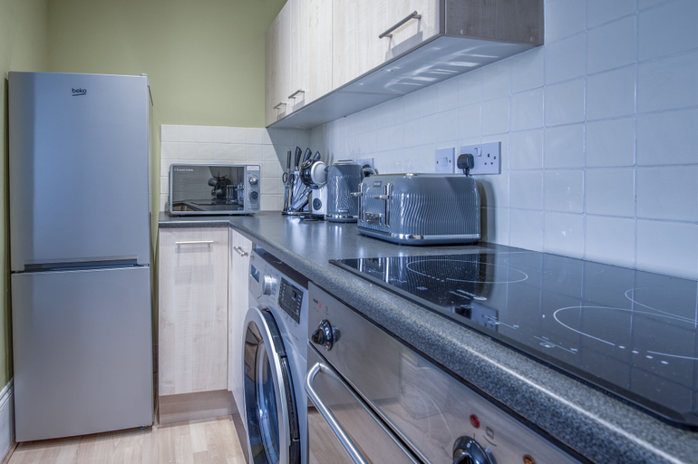 Others 5, Flint House - 2 Bedroom Apartment - Tenby, Pembrokeshire
