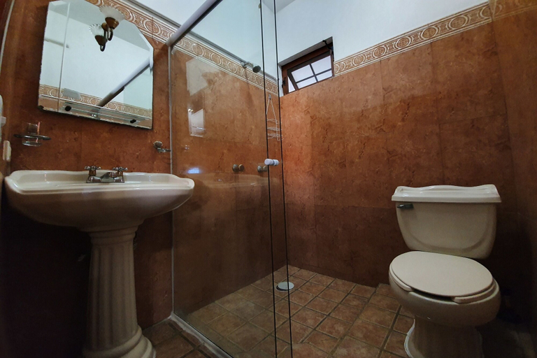 Bathroom 5, Hotel Colonos By Rotamundos, La Paz