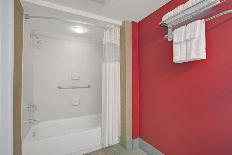 Others 5, Days Inn by Wyndham Ridgefield NJ, Bergen
