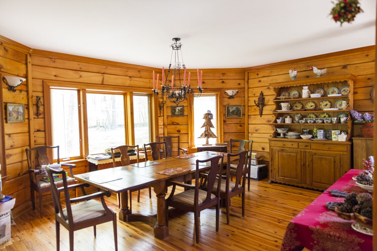 Food & Drinks 4, Honey Maple Grove BnB, Westchester