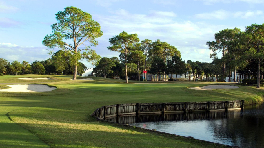 Bay Point Golf Villas by PHG, Bay