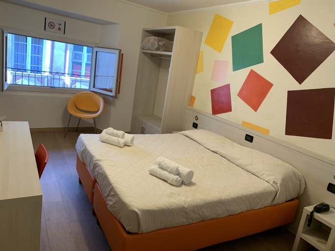 Bedroom 21