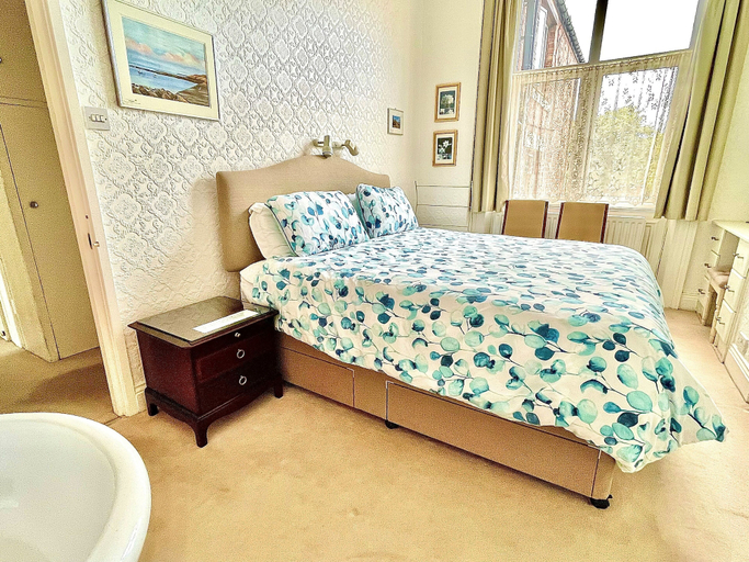 Bedroom 3, Seafront Apartments, North Tyneside