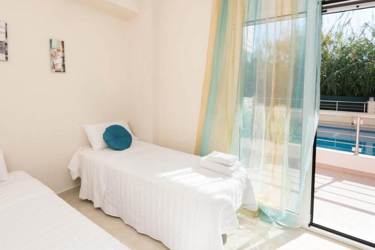 Bedroom 3, Kronos Villas, Crete