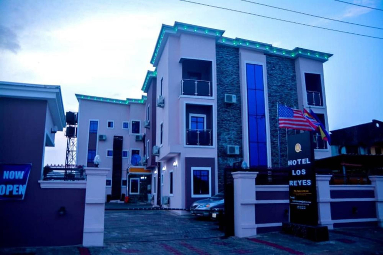 Exterior & Views, HOTEL LOS REYES, Oredo Edo