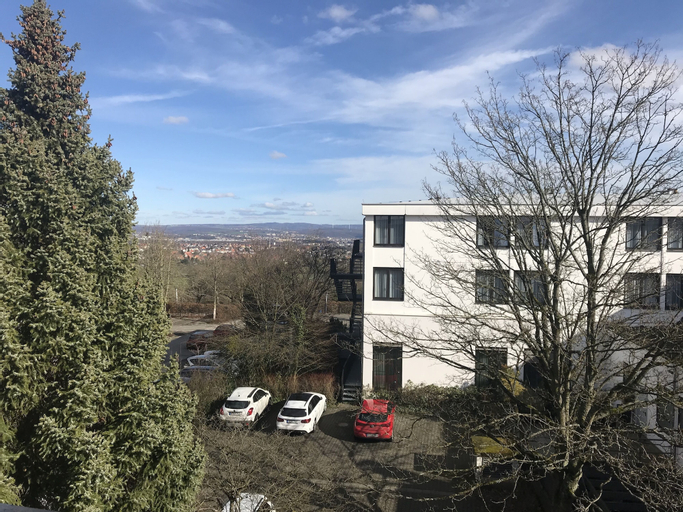 Exterior & Views 17