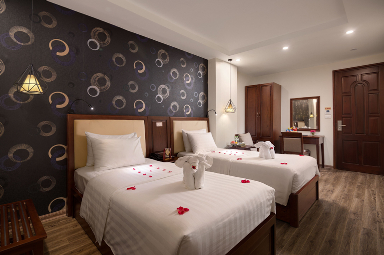 Bedroom 13
