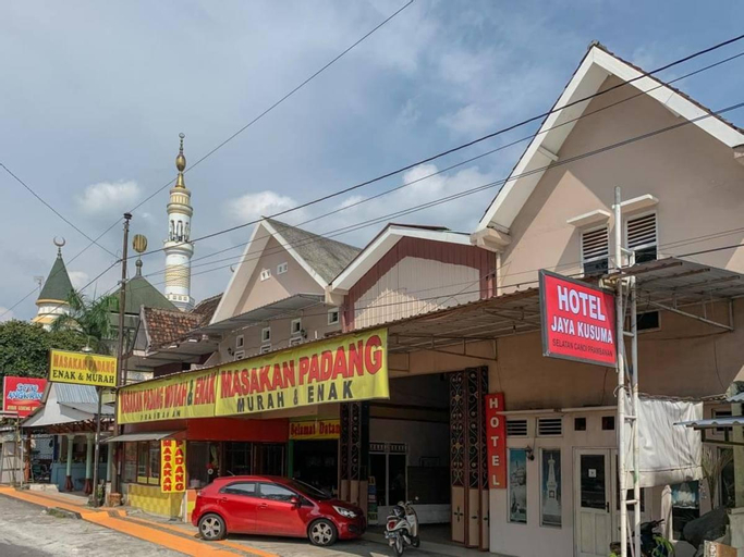 Exterior & Views 2, Hotel Jaya Kusuma near Candi Prambanan Mitra RedDoorz, Klaten