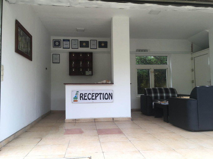 Public Area, Raja Beach Hotel, Balapitiya