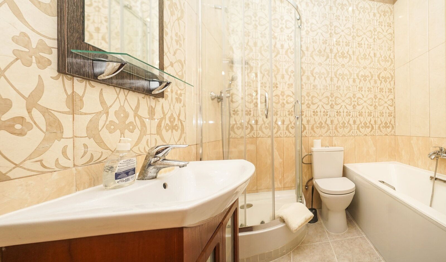 Bathroom 2, Apart Kiev Zlatoustovskaya 50-2, Shevchenkivs'kyi