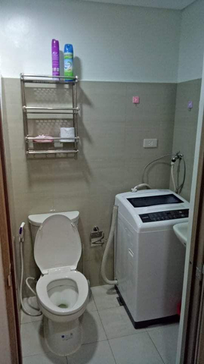 Bathroom 2, Mall of Asia-Shore2 1BR Bal WiFi Netflix Pool 4Pax, Pasay City