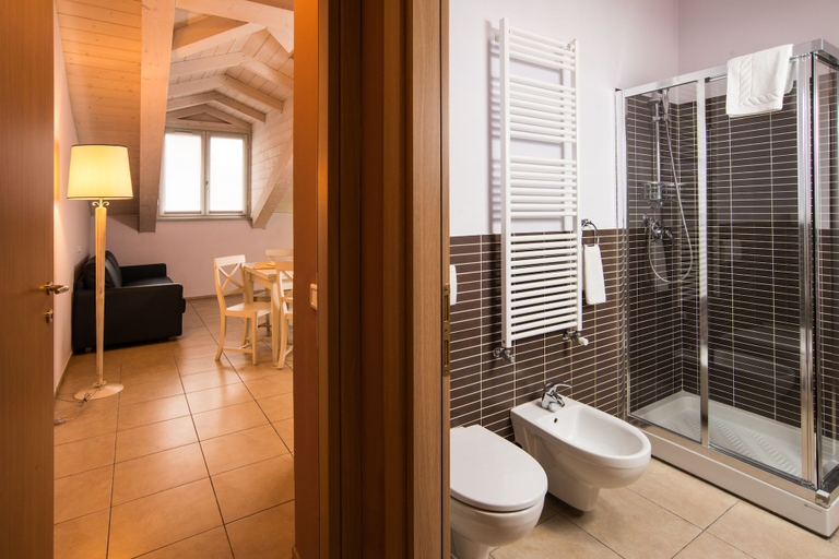 Bathroom 3, Santa Giulia Hotel e Residence, Torino