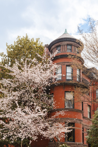 Exterior & Views 2, Dupont Circle Embassy Inn by FOUND, Washington D.C.