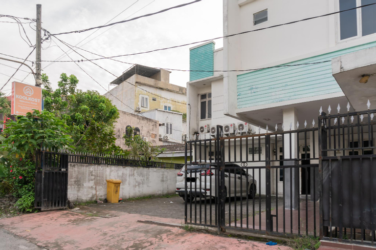 Exterior & Views, KoolKost near Titi Bobrok Medan 2, Medan