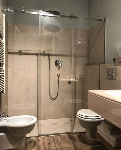 Bathroom 3, Le Case Di San Vitale Easy, Ravenna