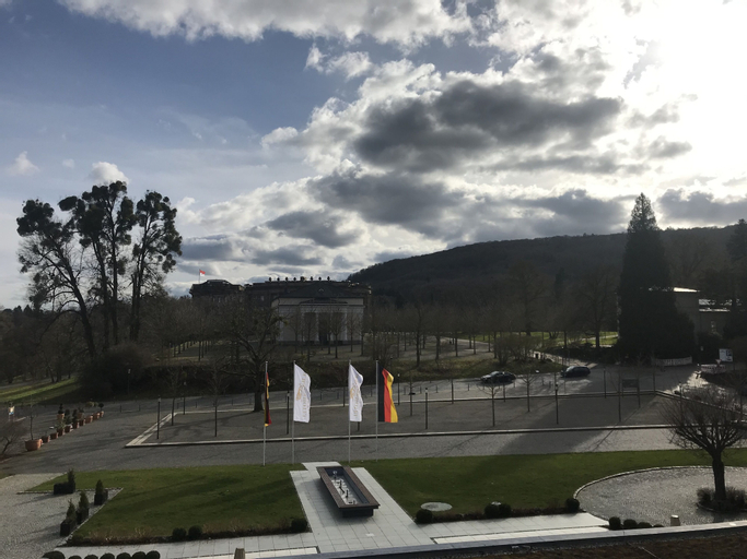 Exterior & Views 20