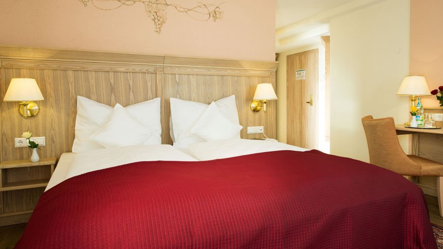Bedroom 4, Hotel Rebstock, Baden-Baden