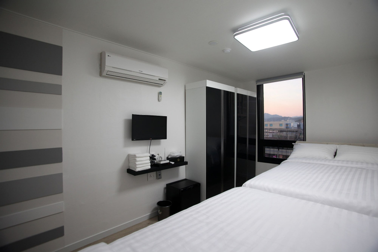 Bedroom 7
