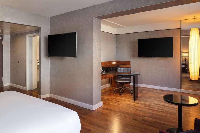 Bedroom 2, Hilton Berlin, Berlin