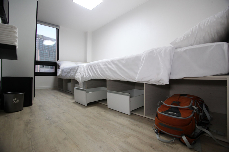 Bedroom 6