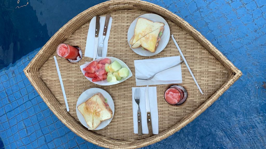 Food & Drinks, BnC Hills, Karanganyar