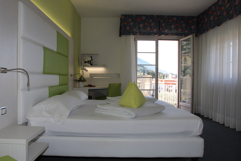 Bedroom 3, Hotel Augusta, Verona