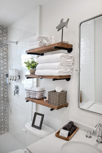 Bathroom 3, Stylish Luxury Home Near Beach & DT, Palm Beach