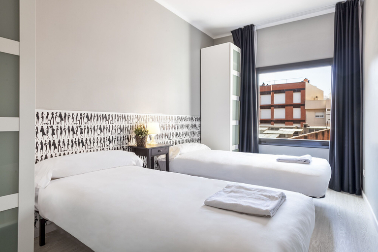 Bedroom 3, Fira Centric Apartments by gaiarooms, Barcelona