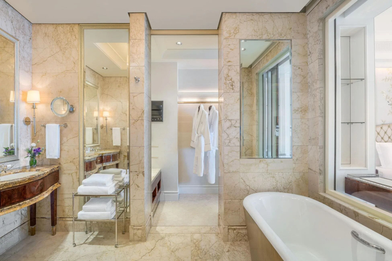 Bathroom 5, Lake Natoma BoHuc, Sacramento