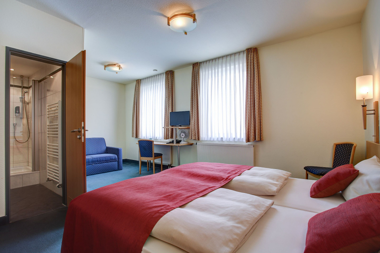 Bedroom 3, Trip Inn Hotel Conti, Köln