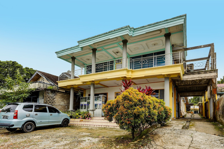 Exterior & Views 1, Hotel O Penginapan Aina Syariah, Kutai Kartanegara