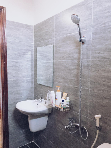 Bathroom, Coi Xay Gio Homestay & Coffee Quang Binh, Đồng Hới