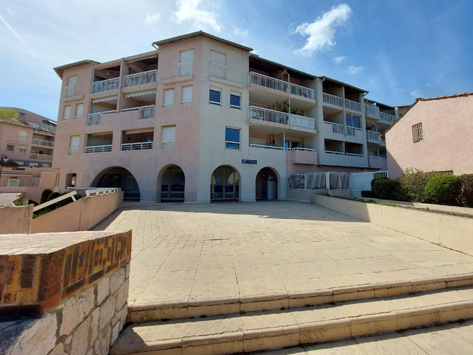 Others 5, Studio Port Vauban Antibes, Alpes-Maritimes