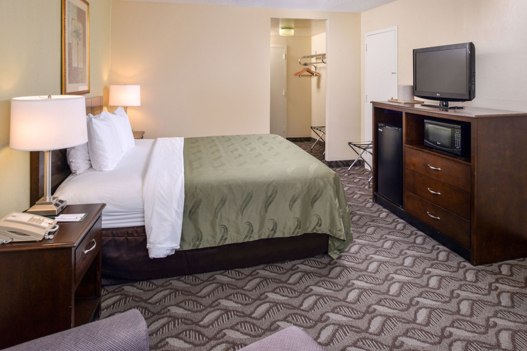 Bedroom 3, Quality Inn & Suites Montebello, Los Angeles