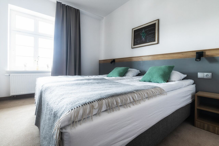Bedroom 4, Dworzysko Hotel & Restaurant, Wałbrzych