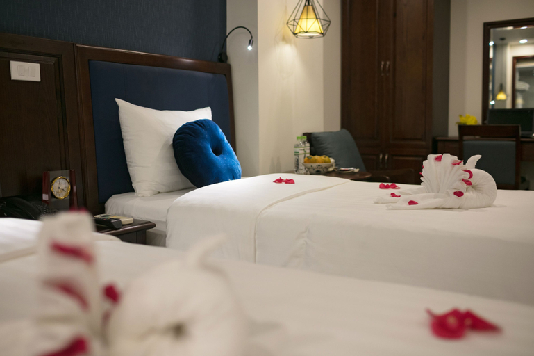 Bedroom 12