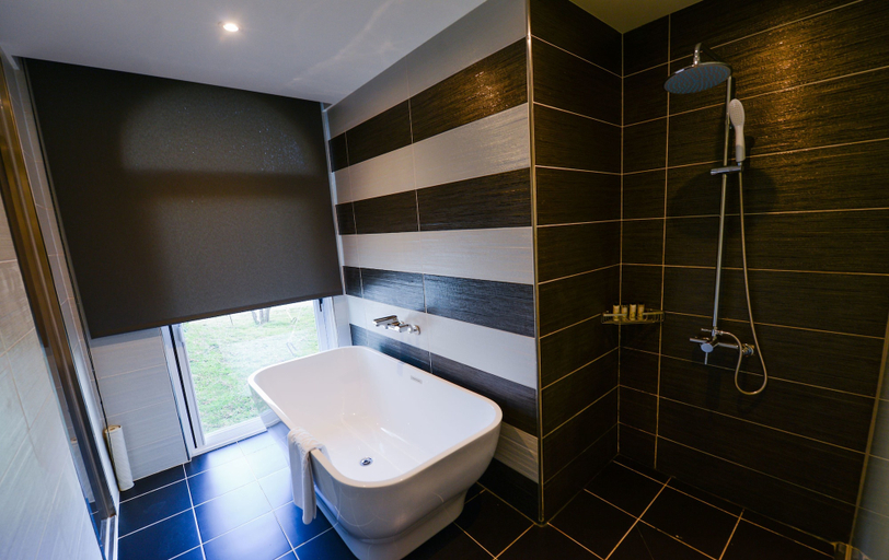 Bathroom 4, 4 Sisters Villa, Pingtung